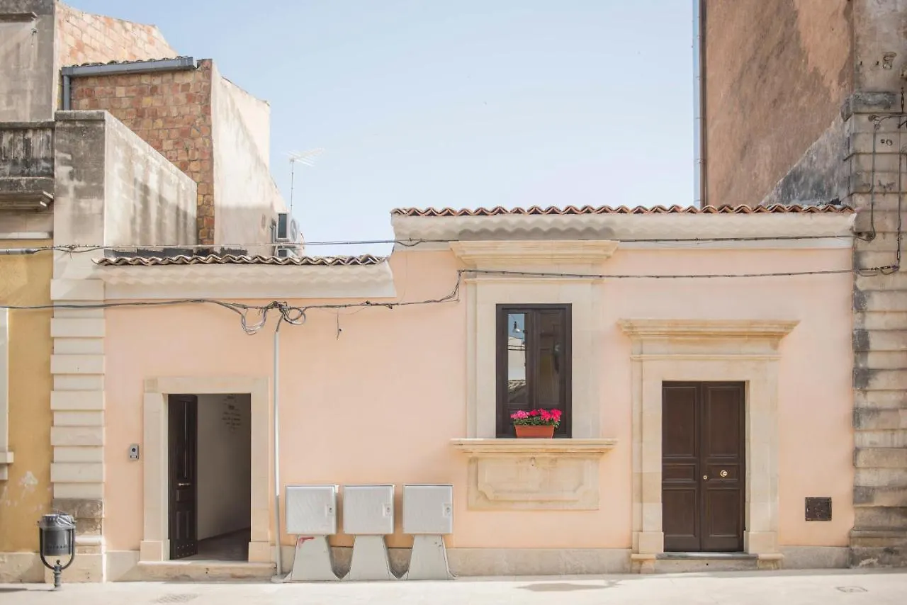 Villa L'Antico Fondaco Avola Italia